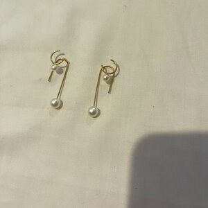 Gorgeous gold and REAL PEARL earrings, only worn once!